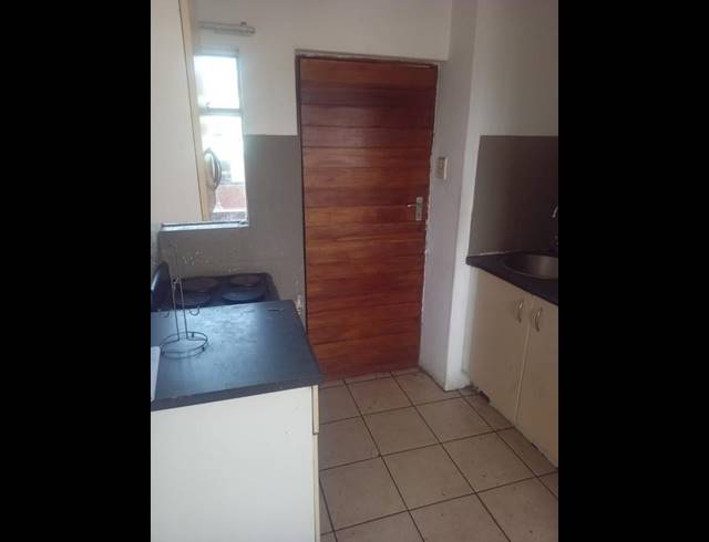 2 BEDROOM PROPERTY TO RENT IN AUCKLAND PARK